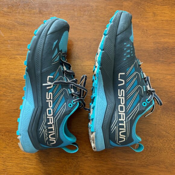 La Sportiva Jackal - Womens Size 9 - Blue (carbon / topaz) - Picture 7 of 9